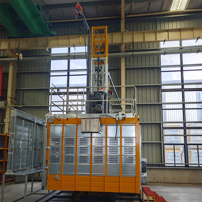 CE Certified Construction Site Hoist Capacity 800kg 3200kg Single Mast Main Girder Form Ensuring Safe Material Lifting